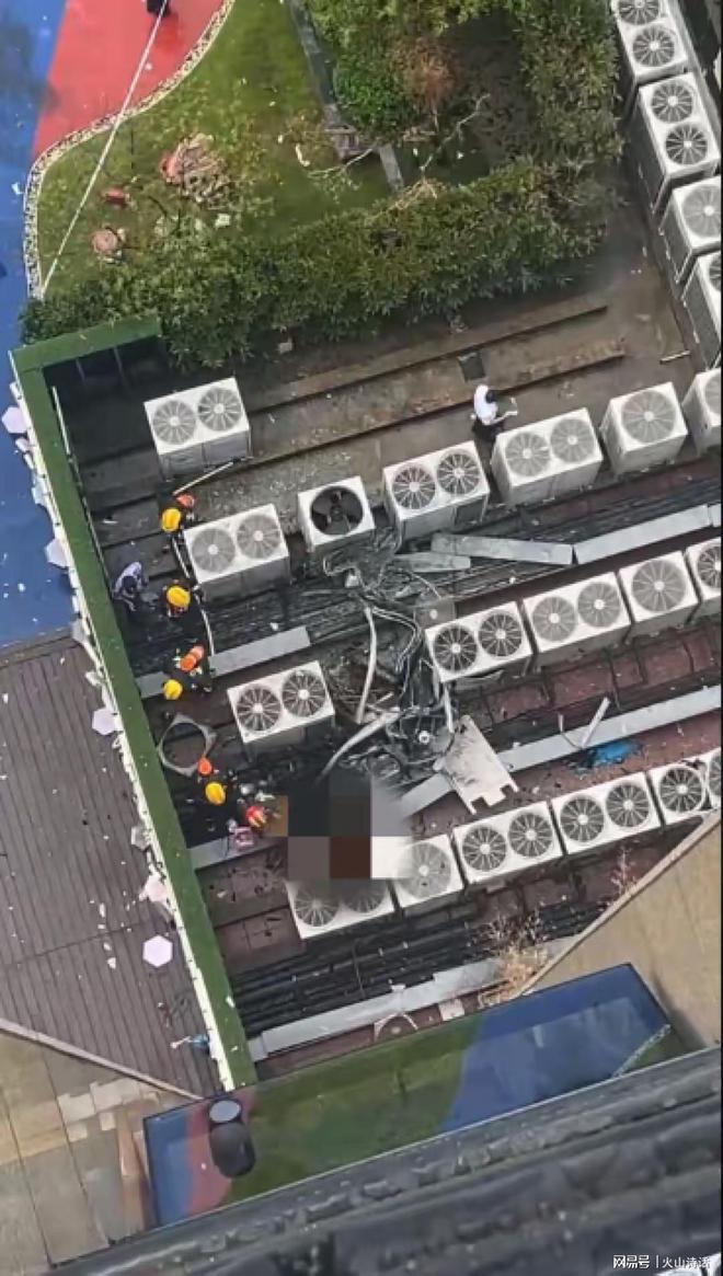 爆炸网友：感觉到楼在震动现场惨烈！尊龙凯时app杭州一写字楼空调外机(图3)